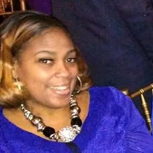 Meet your Posher, Monique